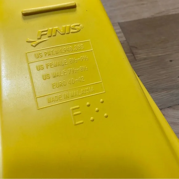 FINIS Zoomers Gold Swim Training Fins - Picture 7 of 11